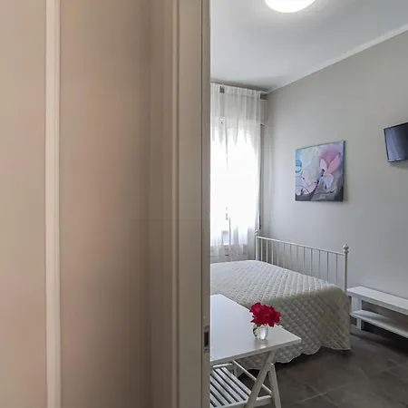 Bed & Breakfast La Dama Room&breakfast 3*