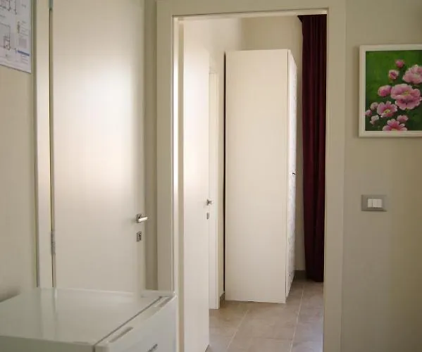 Alojamento de Acomodação e Pequeno-almoço La Dama Room&breakfast 3*