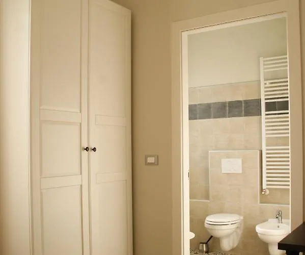 La Dama Room&breakfast Alojamento de Acomodação e Pequeno-almoço Russi