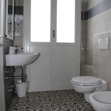 La Dama Room&breakfast ベッド・アンド・ブレックファスト 3*