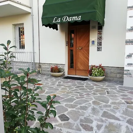 ベッド・アンド・ブレックファスト La Dama Room&breakfast ルッシ