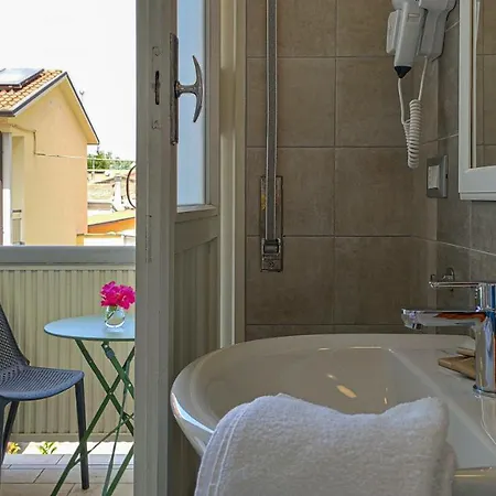 Bed & Breakfast La Dama Room&breakfast 3*