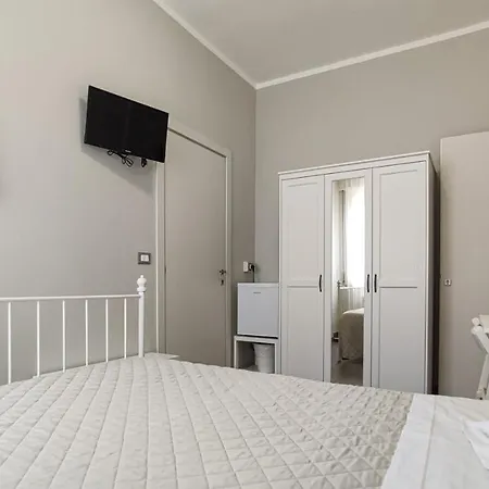 La Dama Room&breakfast ベッド・アンド・ブレックファスト 3*