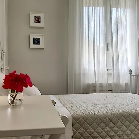 La Dama Room&breakfast 3*