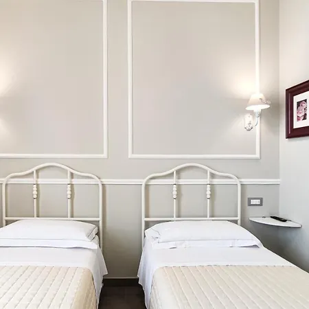 ベッド・アンド・ブレックファスト La Dama Room&breakfast 3*