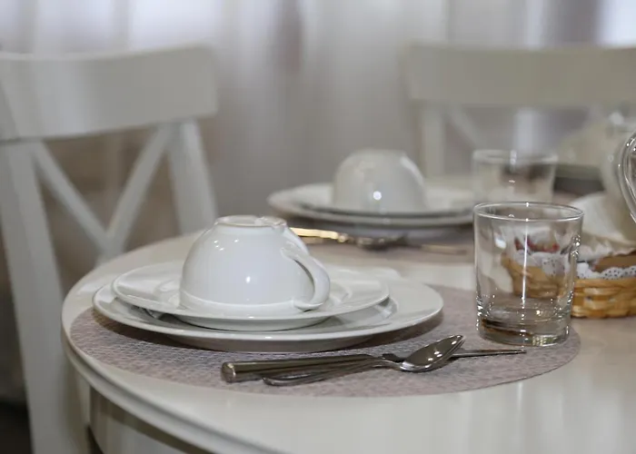 Couette-café La Dama Room&breakfast Russi