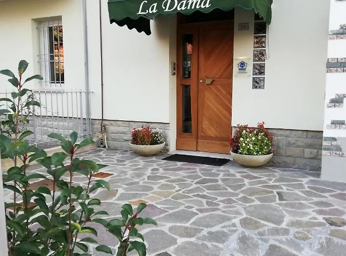 Couette-café La Dama Room&breakfast Russi