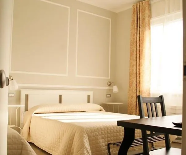 ベッド・アンド・ブレックファスト La Dama Room&breakfast 3*